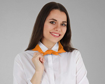 Косынка Лолла из шелка расцвечивания 53х53х75, однотонная